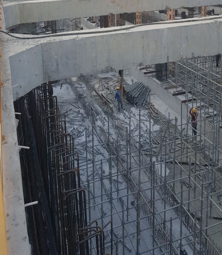 地铁基坑盘扣式脚手架施工现场
